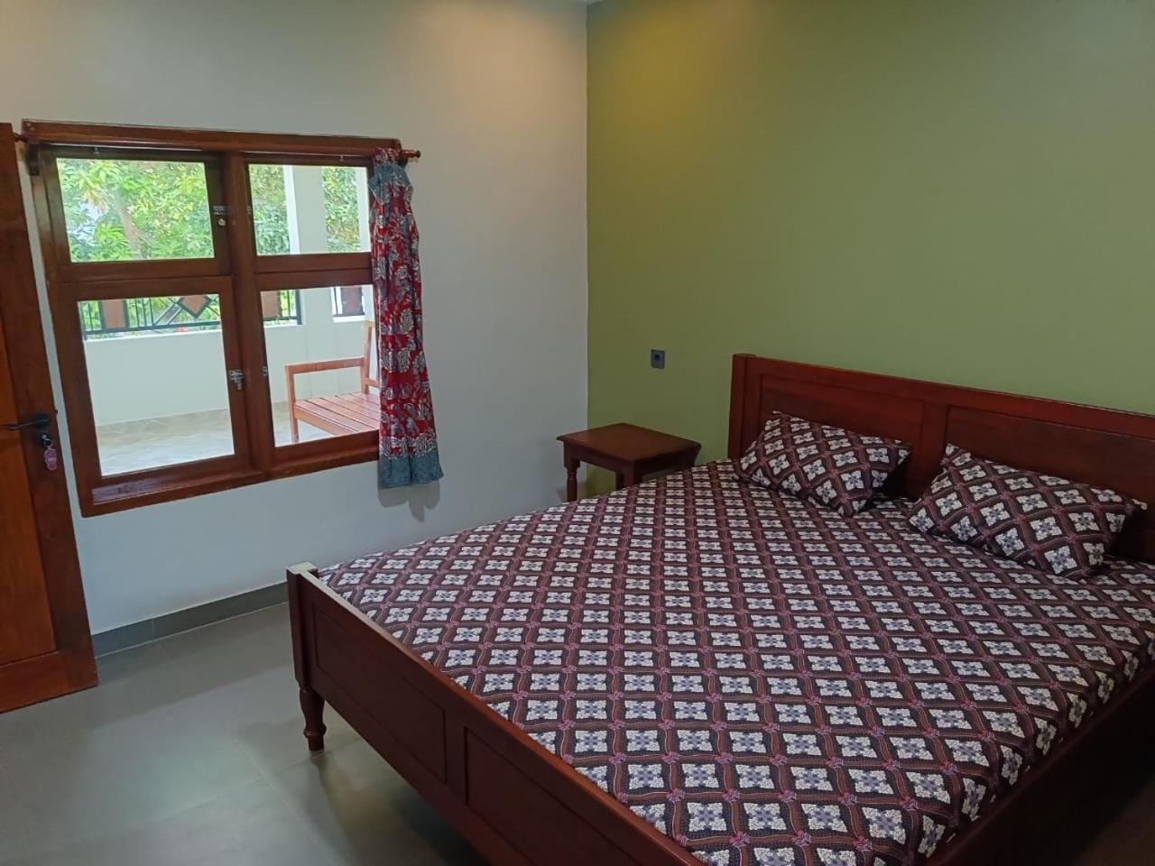 Mango Guesthouse Pangandaran Exteriör bild
