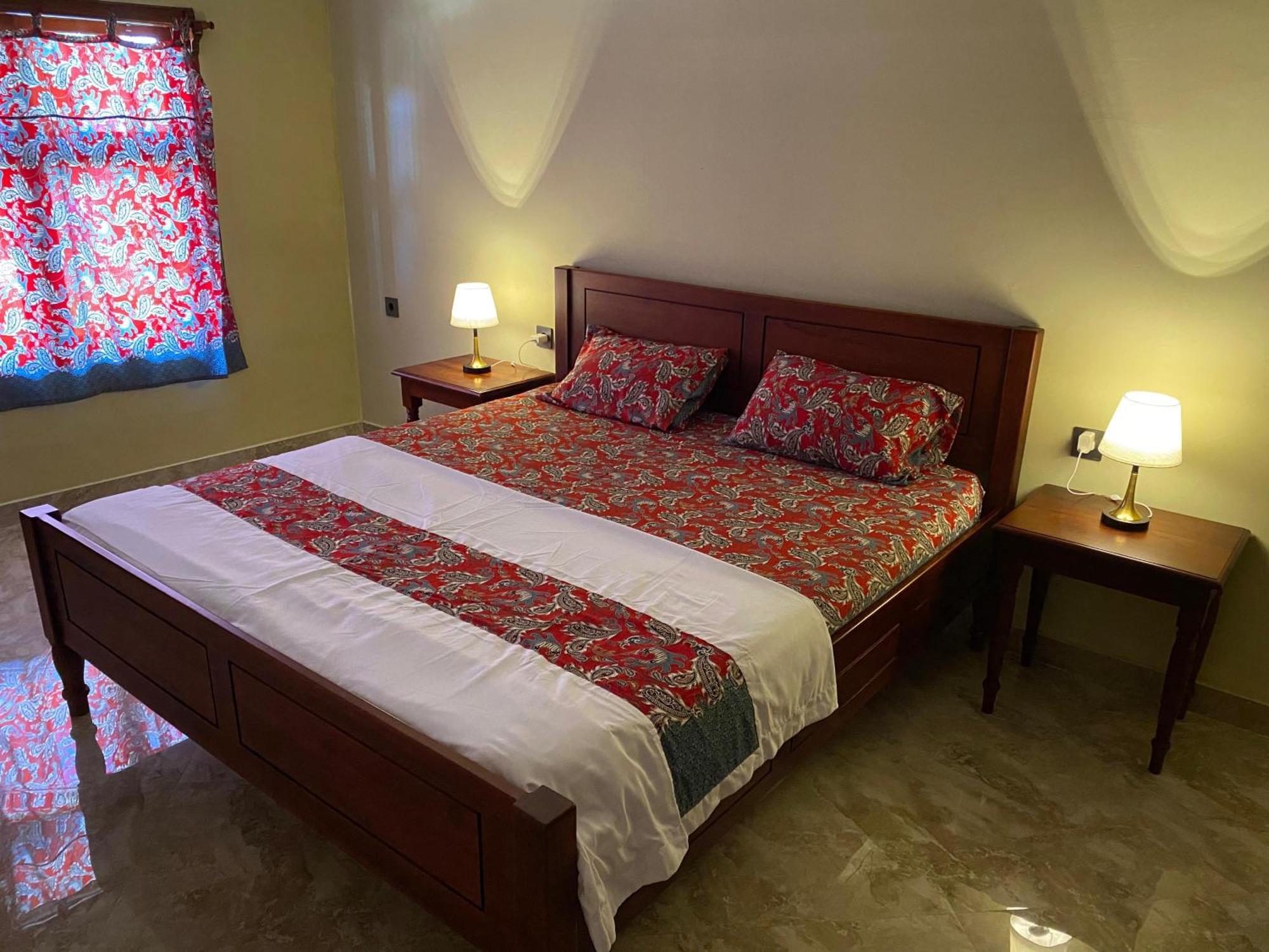 Mango Guesthouse Pangandaran Exteriör bild